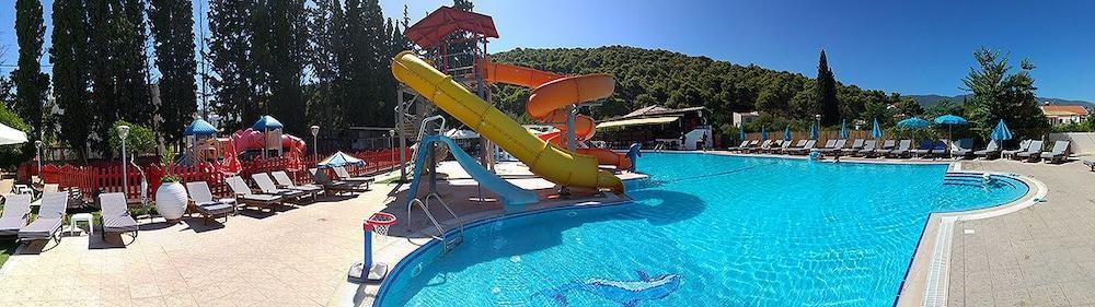 Kamares Apartments Εε Poros Town Eksteriør billede